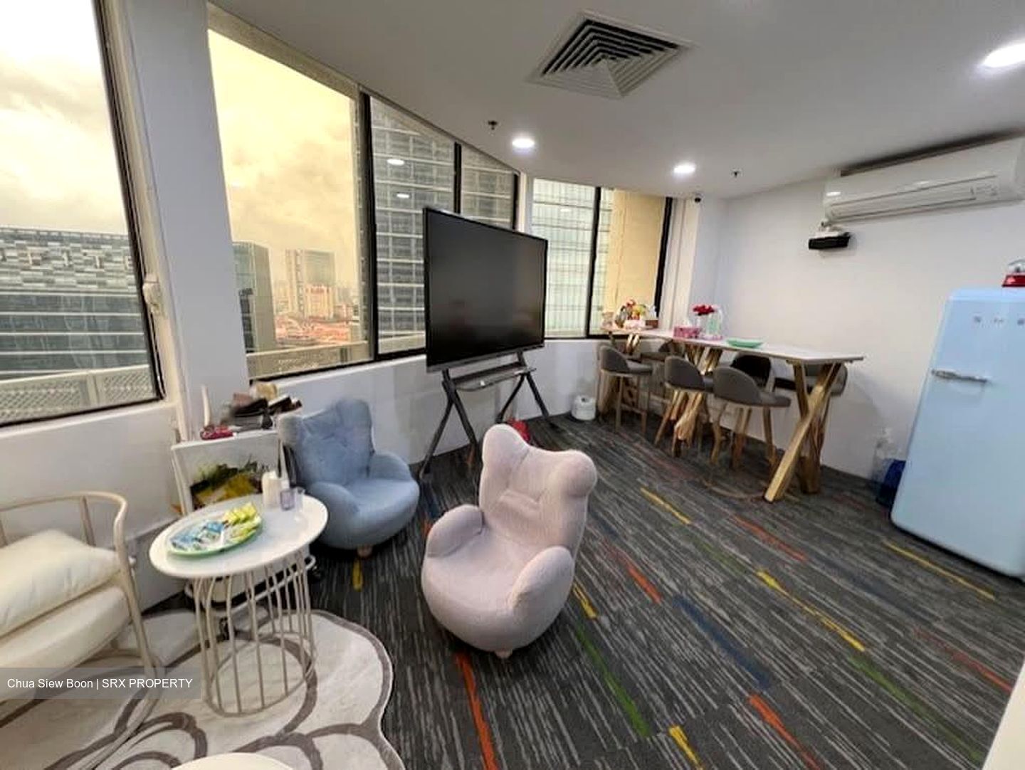 International Plaza (D2), Office #582237251